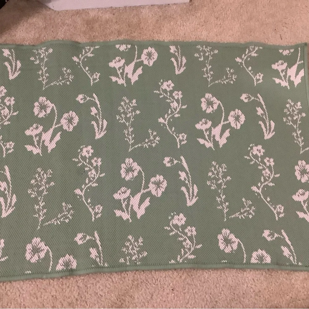 Green and Brown Bless This Nest Accent Rug